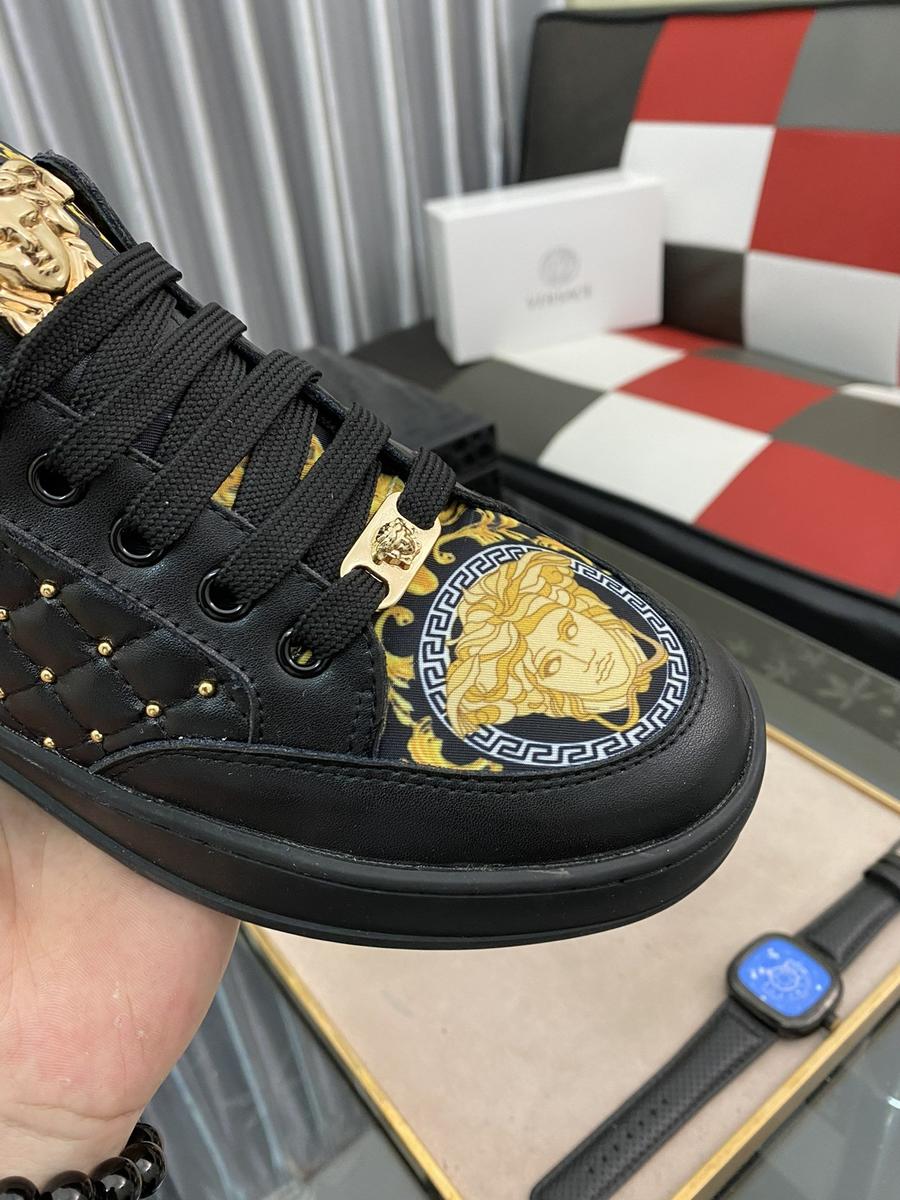 范思哲 versace 休闲时尚男鞋跑步鞋 爆款 版型简洁大气 潮男专属.