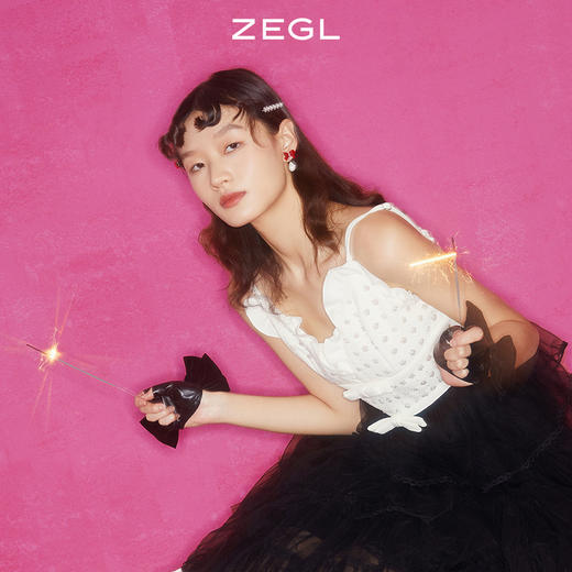 ZEGL设计师新年系列红色蝴蝶结发夹女发饰耳环925银针红丝绒耳饰 商品图5