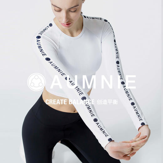 【AUMNIE】长袖露脐LOGOT恤 CROPPED LOGO RAGLAN 商品图3