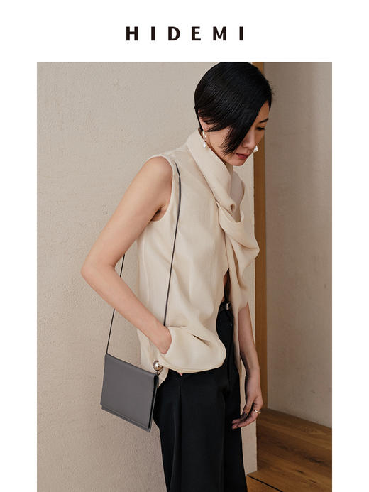 HIDEMI 微褶醋酸立体堆叠领不对称上衣 商品图7