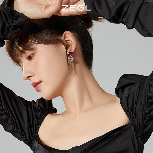 ZEGL红色蝴蝶结耳环女小众设计感耳钉丝绒925银针秋冬新年耳饰品 商品图2