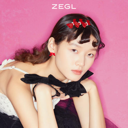 ZEGL设计师新年系列红色发箍女秋冬爱心耳环耳钉925银针耳饰套装 商品图4
