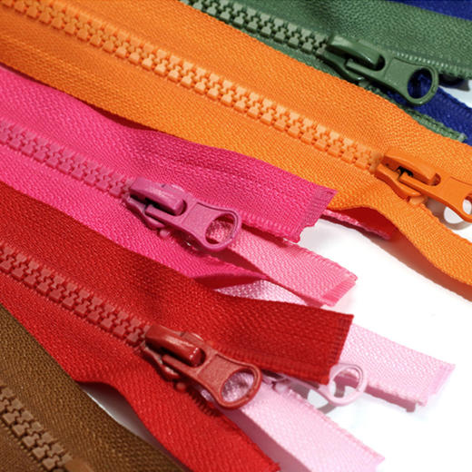 【货号200】5#树脂硬料开口拉链（保平头） 商品图3