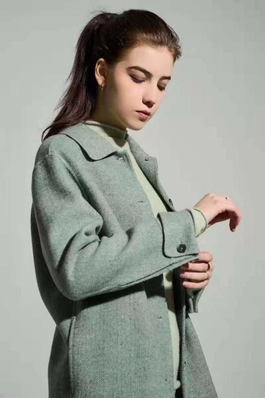 羊毛大衣 商品图0