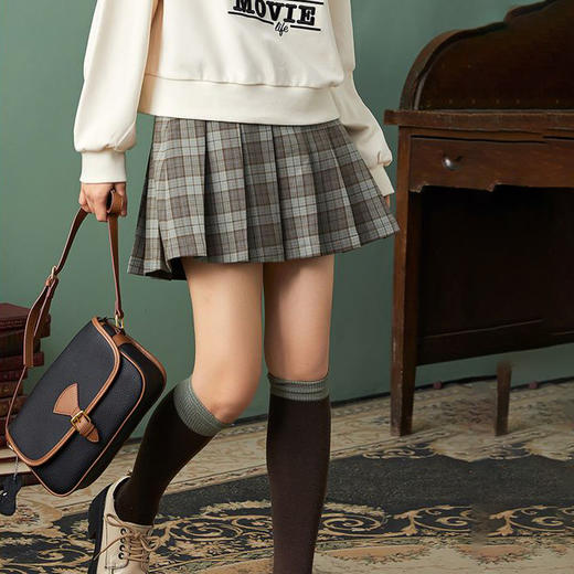 ZIHAN紫涵气质百褶裙半身裙2022春季新款学院风格纹设计感小众链条裙子Z2Z01AS140 商品图0