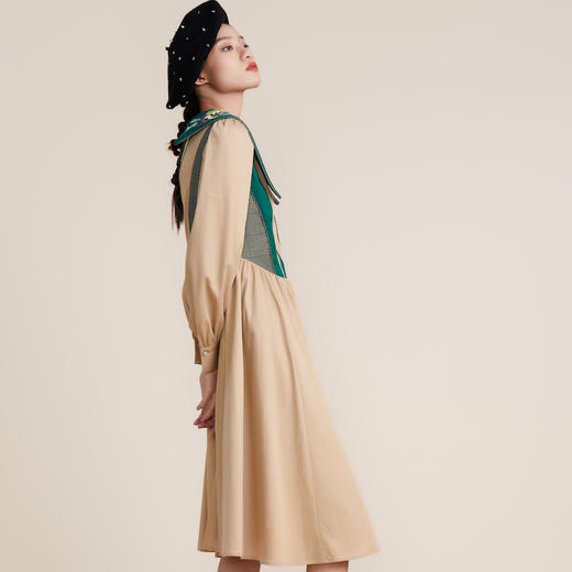 MIIDII谜底2022春新款宫廷复古彼德潘领天丝收腰连衣裙221ML0121 商品图3