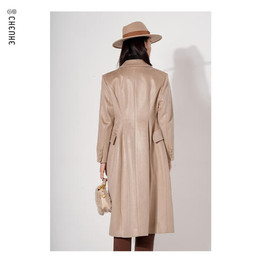 臣禾经典双排扣斜纹立体西装版大衣K214011577 商品图4