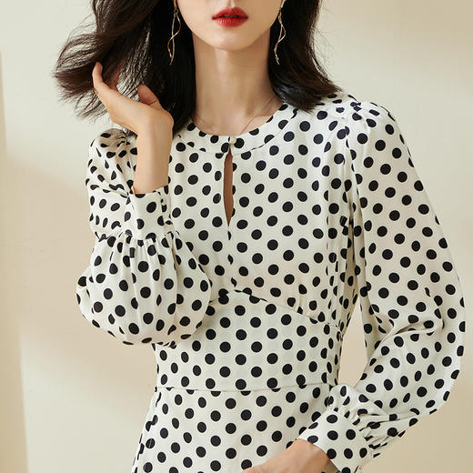 剩S/L/XL/XXL 米思阳波点a字裙2022春季新款法式收腰显瘦长袖连衣裙 商品图4