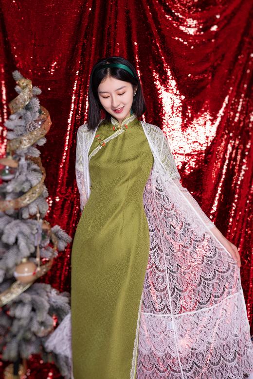 荷言HEYEN 春草碧 传统版型设计+织金真丝面料+撞色柿子盘扣+时尚英文字母弧边 商品图6