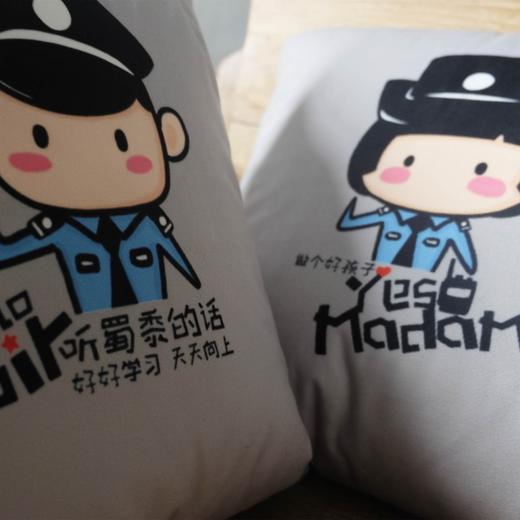 叱咤多功能超柔软短毛绒抱枕被 商品图0