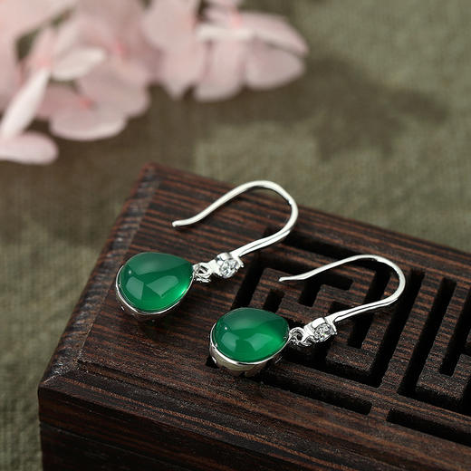 YLL-S925纯银滴绿玉髓耳环女镶嵌锆石复古气质长款耳饰 商品图2