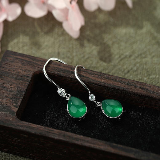 YLL-S925纯银滴绿玉髓耳环女镶嵌锆石复古气质长款耳饰 商品图3