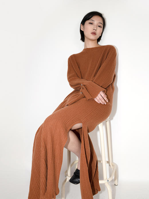 女士2021新款纯山羊绒单股坑条纹理连衣裙 商品图0