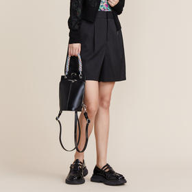 MIIDII谜底2022春新款简约时髦帅气休闲西裤短裤女221MK0043