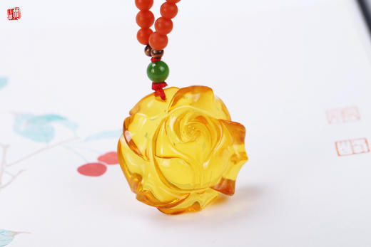 [ 福花 ]  金珀牡丹花吊坠 商品图0