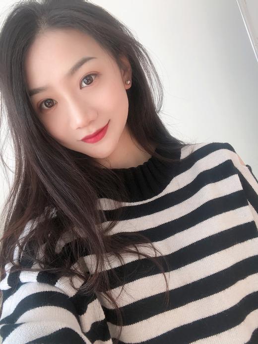 【618私藏专场】JULEEJULEE茱俪 6.5-7mmAkoya银灰蓝色晕珍珠耳钉 商品图2