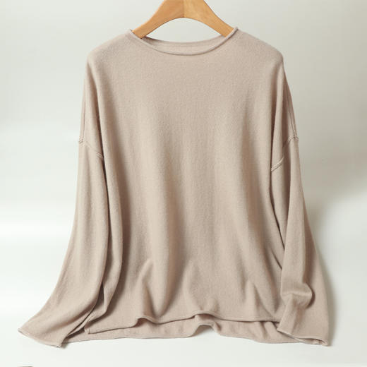 藏肉显瘦| 慵懒舒适小船领长短片纯色羊绒上衣 商品图5