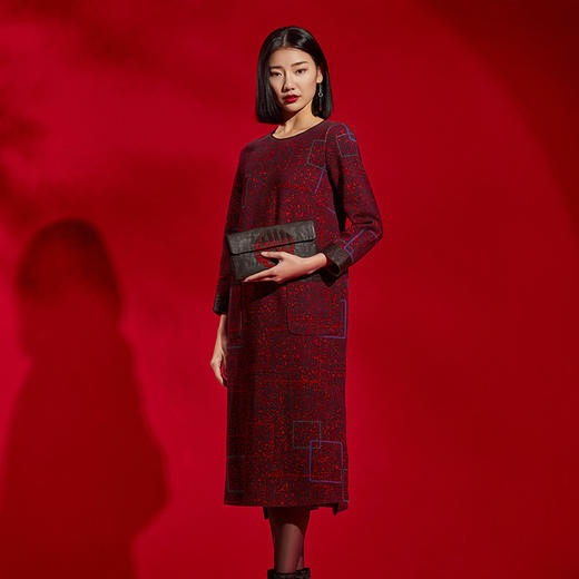 TANGY Collection/天意精品秋冬新品原创国潮复古印花直筒连衣裙 商品图4