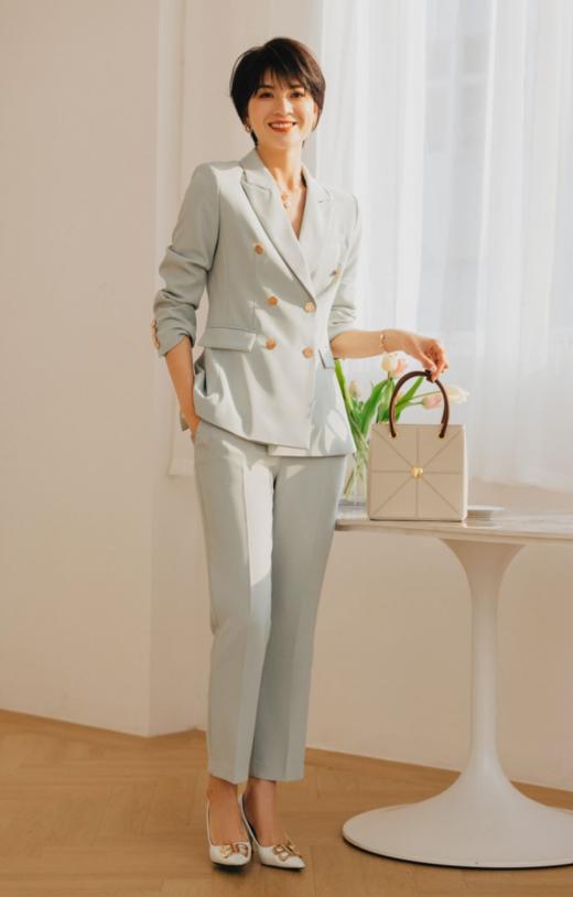 时尚浅绿色西装套装女气质高端总裁秋季新款时尚双排扣长袖西服 商品图3