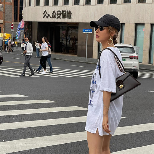 【亏本清仓】APEDE MOD双肩带信封包 平纹 咖啡色 （不支持退换）[福利品] 商品图4