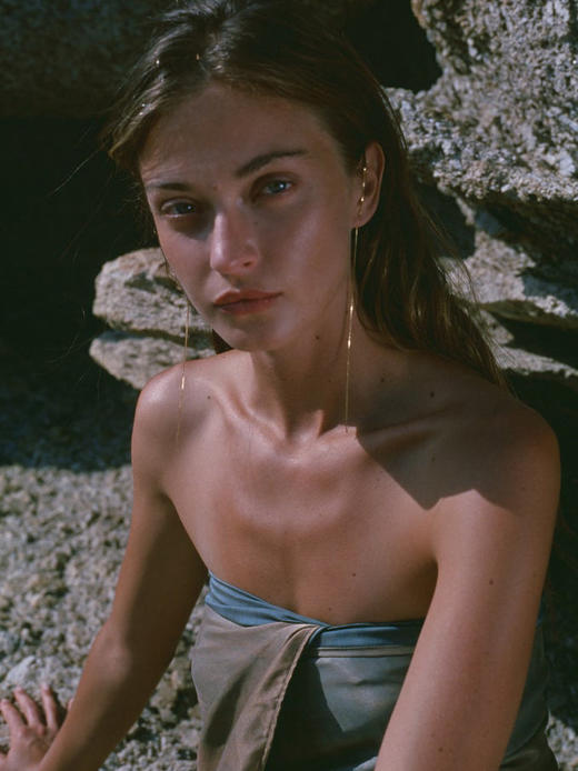 北京仓｜Maggoosh-Priya-流线 长耳环［希腊设计师］ 商品图5