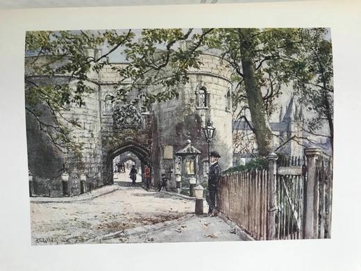 1908年 伦敦塔风物志 英国画家、插图家约翰·弗利洛夫22幅彩色插图 漆布精装大32开 商品图10