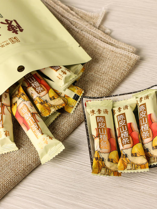 一共4包！【放心健康零食】加了老陈皮的山楂条陈李济陈皮山楂条175克（35条）/包*4包又沙又甜4包口味组合 商品图7