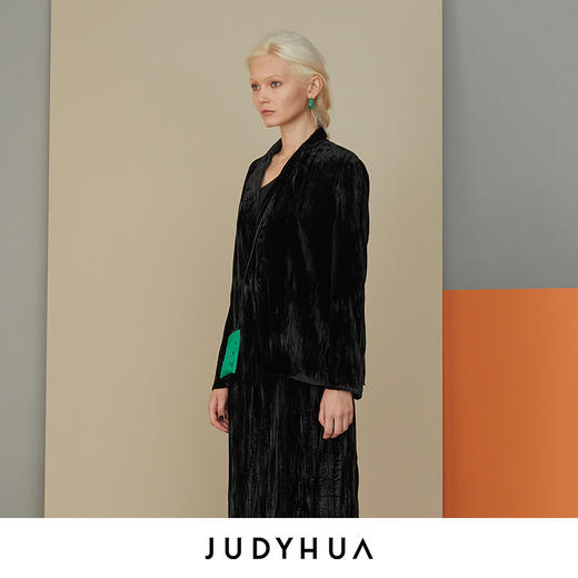 JUDYHUA 质感丝绒褶皱上衣 商品图1