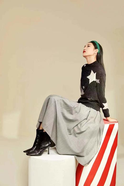 皮皮狗女式半高领绣花套衫8245212128 商品图3