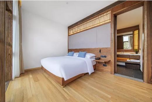 【青城山春山外汤屋丨周末不加价】
奢享品质丨私人汤泉♨️
499享露台私汤房套餐！畅享一站式度假出行体验~

🕐使用时间：即日-2025.7.10 商品图3