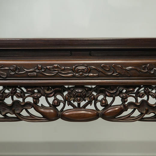 清 红木透雕荷花纹大画桌 商品图3