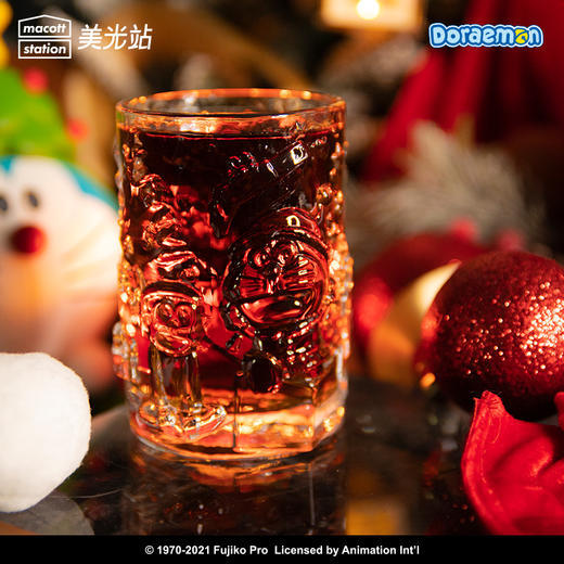 【已下架】哆啦A梦 圣诞款浮雕玻璃水杯1只装 [福利品] 商品图1