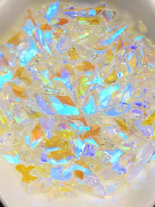 美甲冰透极光钻异形平底混合水晶钻网红爆款2022新款指甲装饰饰品（一包100颗左右） 商品图3