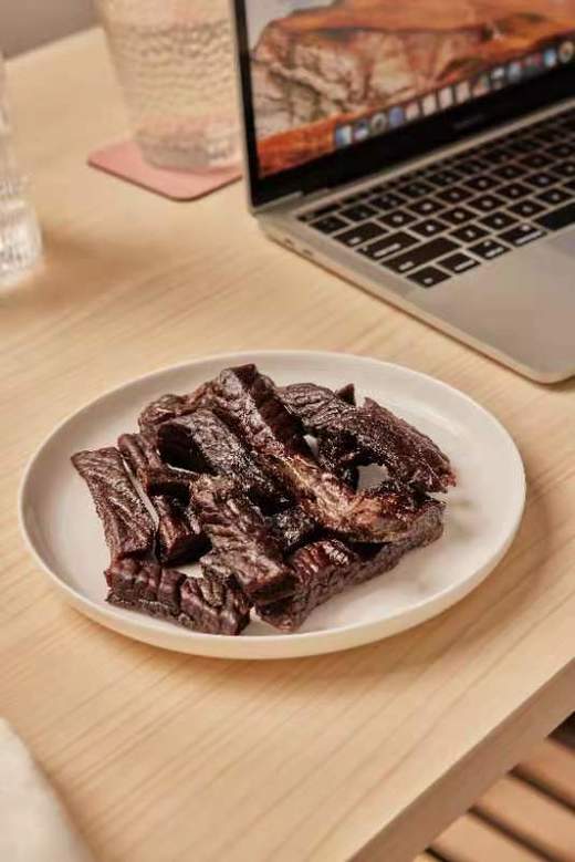 【低脂零食】草原传奇风干牛肉干238g*2袋纯碳火烤制古法制作保留牛肉干原汁原味精选优质草原黄牛肉非油炸低卡零食越嚼越香5天左右发货 商品图2
