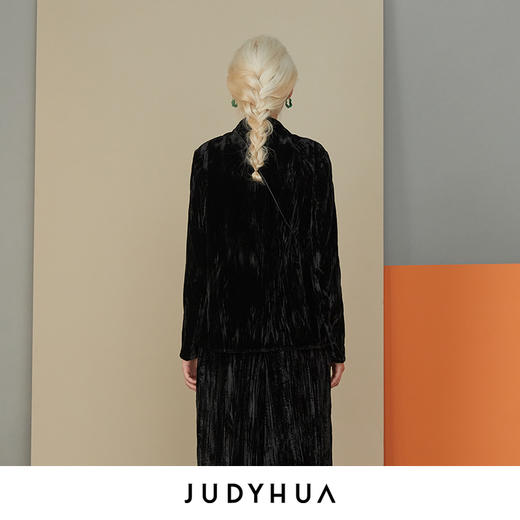 JUDYHUA 质感丝绒褶皱上衣 商品图2