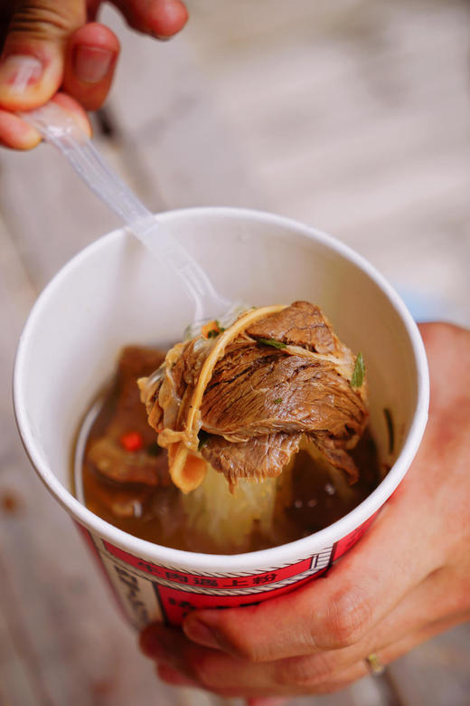 【肉超多！】草原汇香香草牛肉粉牛肉大块饱满！粉丝细腻4桶装 商品图4