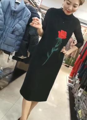 女直身羊绒套裙A303