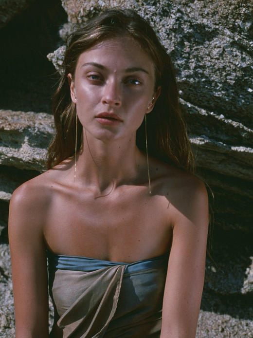 北京仓｜Maggoosh-Priya-流线 长耳环［希腊设计师］ 商品图3