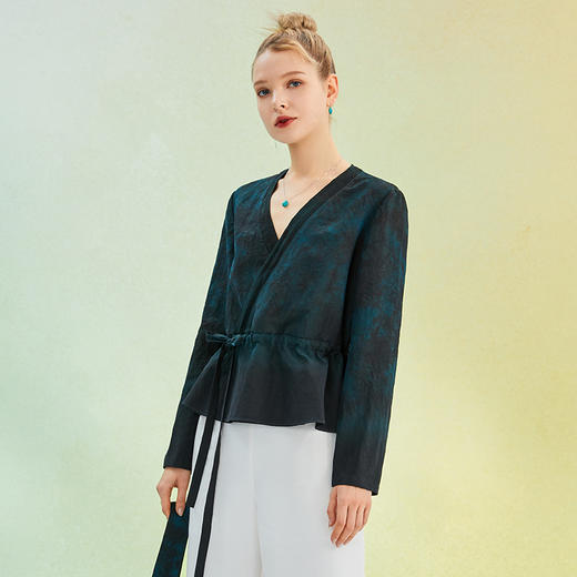 TANGY Collection/天意精品2022年春夏新品抽带收腰V领手工印染莨绸短外套 商品图1