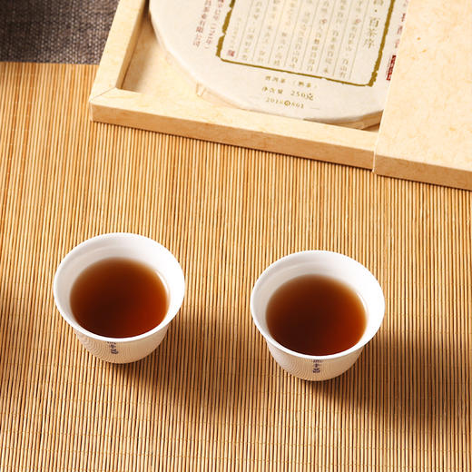 德丰昌手撕薄饼【冰岛醇韵】 普洱茶熟茶茶饼盒装250g 商品图3