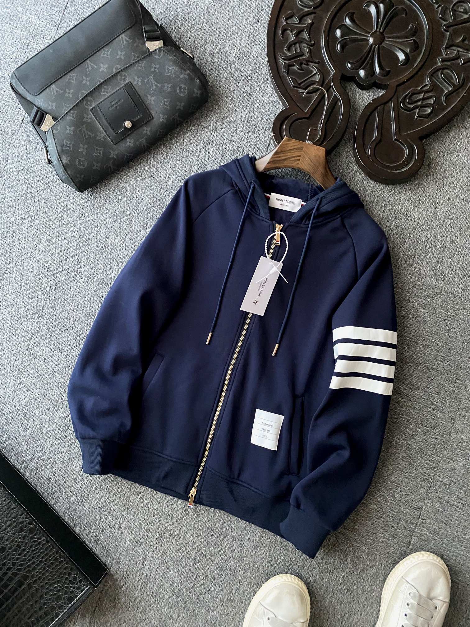 点此购买 tb男女拉链加绒加厚水貂绒外套 kp 210229