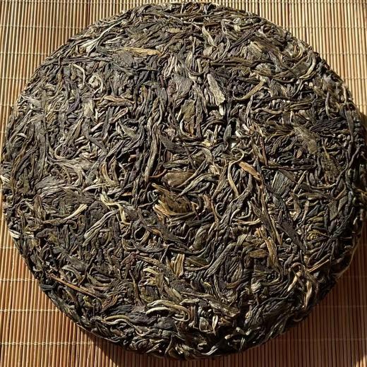 2021年头春古树纯料老曼娥茶饼（生茶）357g 商品图1