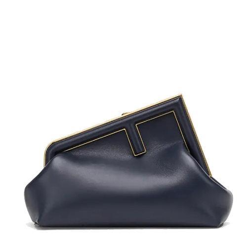 【包税】FENDI/芬迪 21秋冬新款FIRST系列 女士小号深蓝色小羊皮附可拆卸肩带F金属搭扣手拿包单肩斜跨包8BP129ABVEF0J27 商品图0