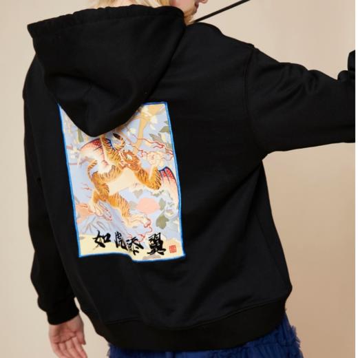 故宫飞虎旗印花黑色卫衣 商品图1
