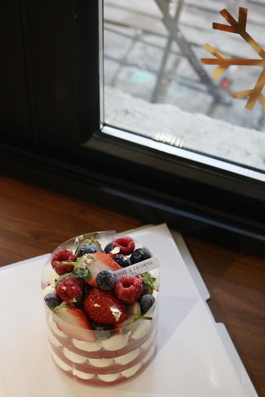 红丝绒云朵戚风裸蛋糕 商品图3