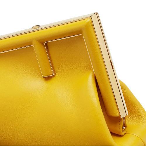 【包税】FENDI/芬迪 21秋冬新款FIRST系列 女士小号黄色小羊皮配可拆卸肩带F金属搭单肩手拿包8BP129ABVEF192E 商品图1