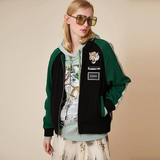 老虎定位绣花绿黑撞色棒球衣 商品图1