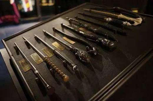 哈利波特 魔杖 收藏设定集 英文原版 Harry Potter: The Wand Collection 魔法棒收藏设定集 魔杖艺术画册 精装 哈迷收藏 商品图2