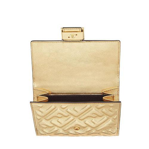 【包税】FENDI/芬迪 21秋冬新款 女士金色皮革老花压纹带翻盖开合FF磁性纽扣钱包8M0419AAF2F171Q 商品图2