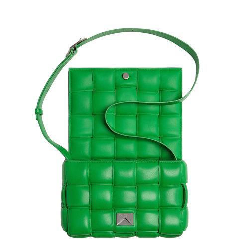 【包税】Bottega Veneta/葆蝶家 22春夏新款PADDED CASSETTE系列 女士鹦鹉绿色小羊皮双面编织单肩斜挎豆腐包591970VCQR13724 商品图2